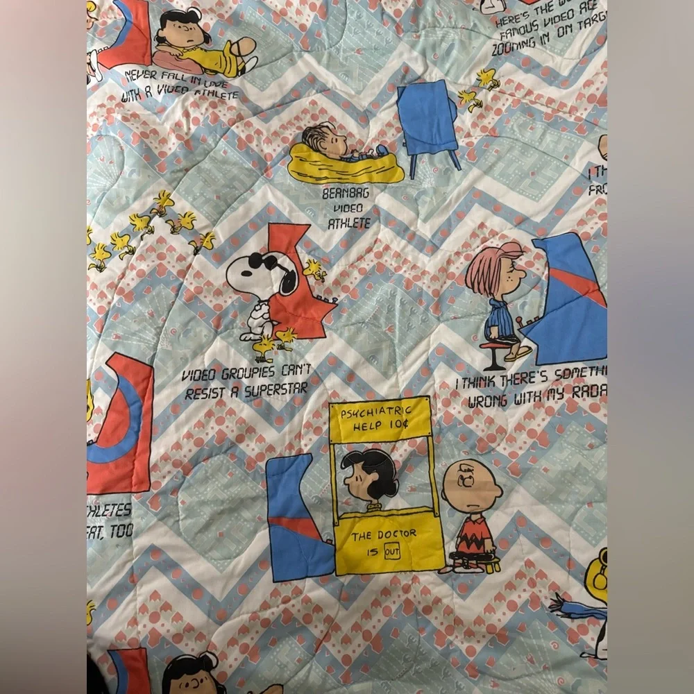 Rare Vintage 1971 Peanuts Snoopy Charlie Brown &Gang Video Game comforter